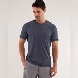Lululemon Men’s Short Sleeve Charcoal Gray Tee Shirt